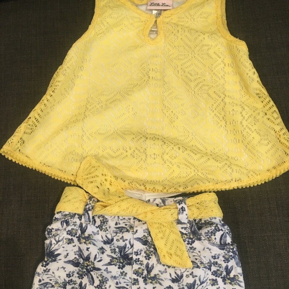 Adorable girls 4T tank and shorts set.